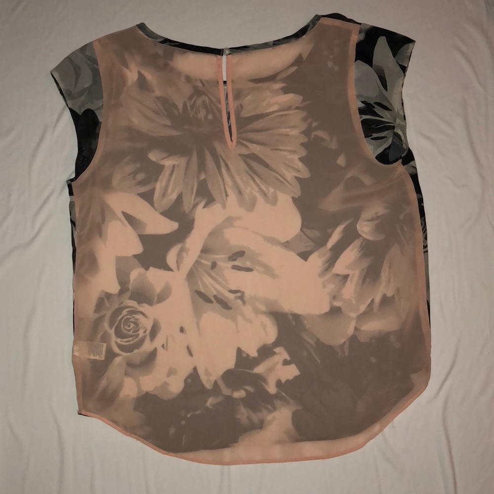 Flower top - Picture 3 of 4